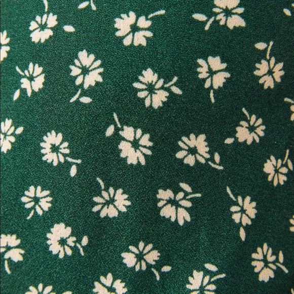 🆕 Reformation Martin midi dress in chive - Picture 4 of 7